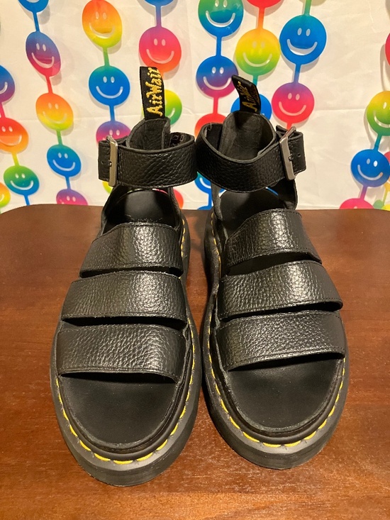 Dr. Martens Shoes - NWOT Dr. Marten Clarissa II Sandals (WOMENS US 8)